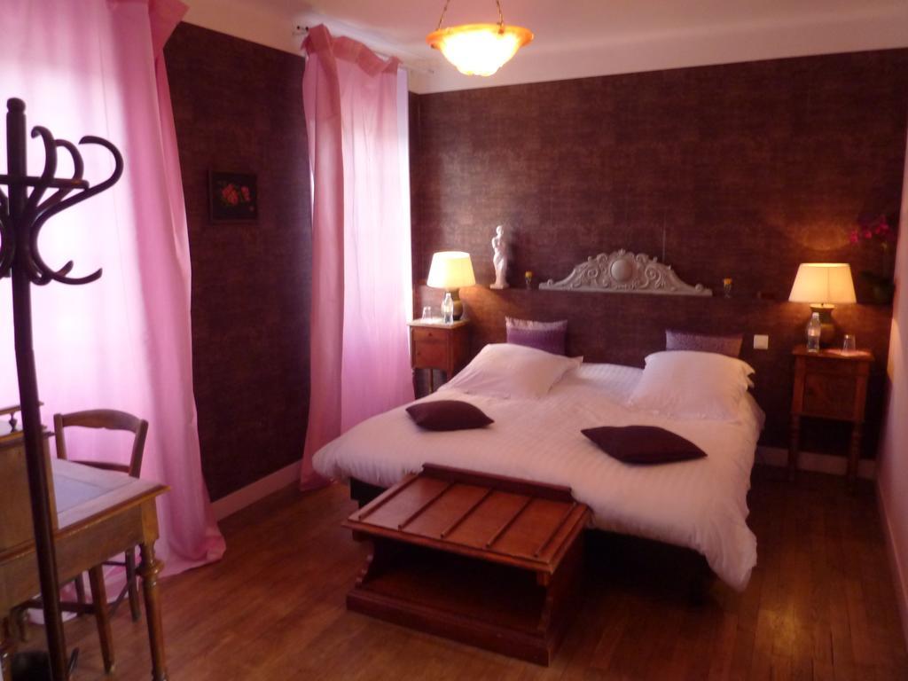 Maison D'Hotes Les Belles De Mai Понторсон Номер фото